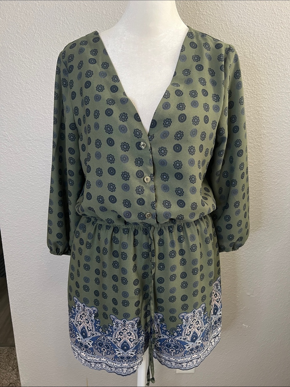 VNeck Romper Green Boho Print Size Small